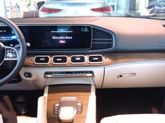 -杭州中升之星奔驰4S店(滨江店)