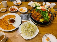 -喇喇排骨火锅·传统韩式脊骨汤(望京西园总店)