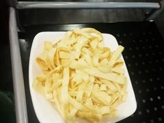 云南豆皮-云中鱼蒸汽石锅鱼(川沙百联店)