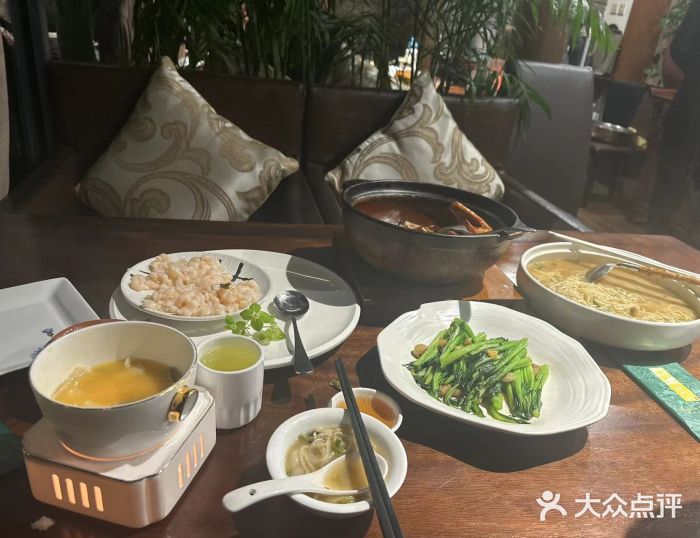 山外山·林语花园餐厅图片
