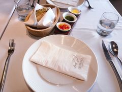 -GreyWhale灰鲸餐厅(武汉国际广场店)