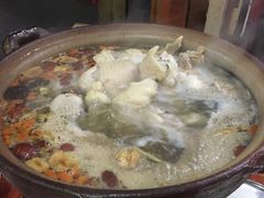 -威邵鸡煲(西华路总店)