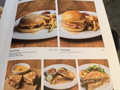 -ROAST coffee & eatery
