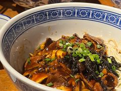 -沪西老弄堂面馆(定西路店)