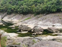 -燕子河大峡谷天坑仙境