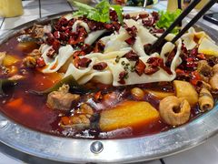 -晓彭肥肠鸡·泡椒鸡火锅(水木天地店)