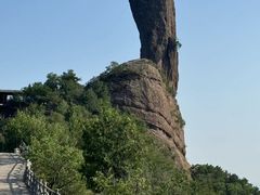 -磬锤峰森林公园