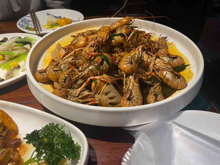 前海沿61老青岛家常菜香港中路佳世客店