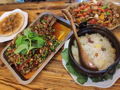 -小锅巴纳西餐厅