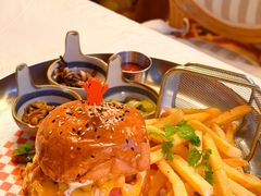 牛肉汉堡-小小花园 Le.Petit.Jardin(西岸滨江店)