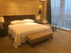 -广州天河希尔顿酒店