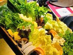 经典时蔬十二味-手选潮汕鲜活牛肉火锅(二七广场店)