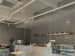 -洪小鹏生活美学馆(领SHOW天地店)