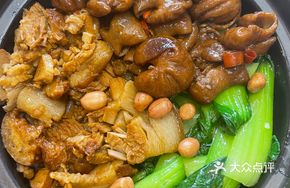 Braised Pork and Intestine Rice Bowl