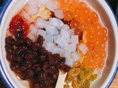 -牛小嫩串串火锅(老国贸总店)