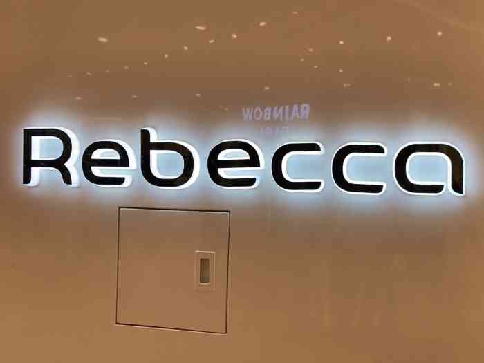 rebecca瑞贝卡假发(新世界大丸百货店"现在的假发越来越好看了,选择