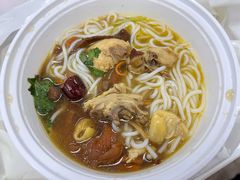 野山菌土鸡米线-云味馆·云南菜·云南米线(地王店)