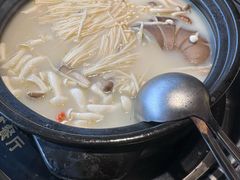 -大匠工房古船木艺术餐厅·猪肚鸡专门店(长白仙岛店)