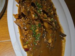 -黄泥岗·地道湖北菜(奥特莱斯店)