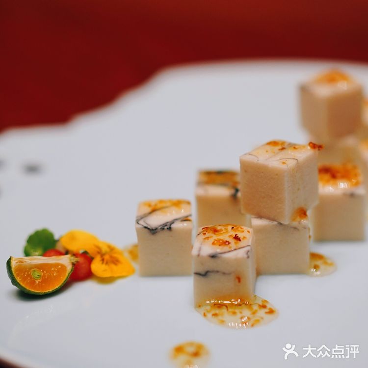 希尔顿顶层绝美夜景|大中华希尔顿兰亭餐厅