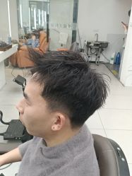 -尤司男士国潮理发馆