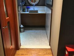 -莱蔻·圣灸堂·推拿艾灸(天山店)