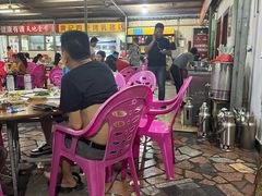 -黄记四更烤乳猪店