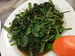 -新峰肉骨茶