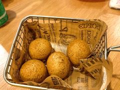 -BHC炸鸡(明洞总店)