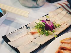 -鲜入围煮花胶鸡海鲜火锅