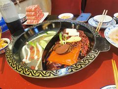 -重庆三峡火锅城(梅林店)