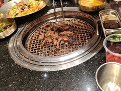 -韩烧牛中牛·甄选黑牛烤肉(黑金店)