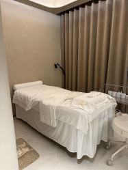 -VALMONT·若嫚蝶国际美肤中心