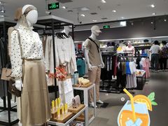 -唯品会(北京国瑞城店)