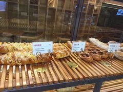 -焙丽拾光(麦凯乐直营店)