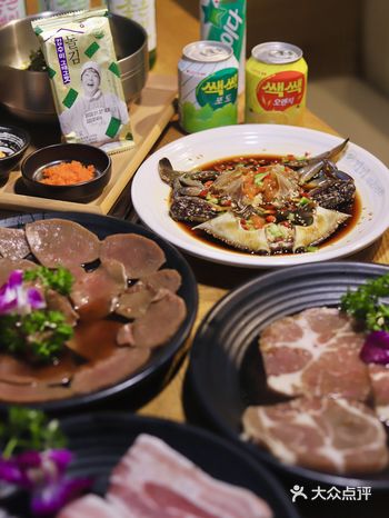非凡的韩式烤肉～连酱蟹也能吃到！