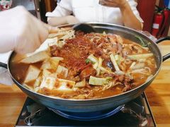 八爪鱼牛肉锅-东吉馆韩式餐厅(八经街总店)