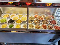自助取餐区-金杨拉面王小吃面馆·牛三宝面·红烧牛肉粉
