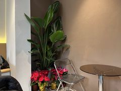 -Fridi Patisserie Cafe