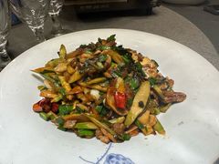 -江宴渔村·鱼鲜土菜(紫荆广场店)