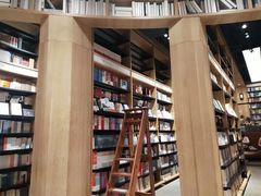 -覔书店(壹方城店)