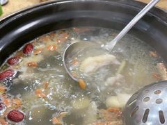 -濠轩阁特色生蚝火锅(水湾路店)