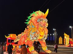 -淄博花灯齐彩城