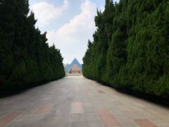 -上海市龙华烈士陵园