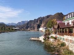 -百里峡七彩艺术小镇