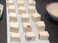 红豆酸奶糕-诺敏塔拉奶茶-布里亚特包子-手把肉(锦都会店)