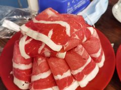 -洞庭洲·防空洞火锅·铜锅涮肉·烧烤(新百广场店)