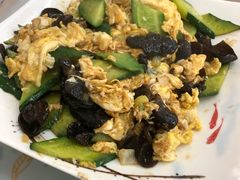 黄瓜木耳炒鸡蛋-北戴河庆山饭店·海鲜砂锅粥(北戴河黑石路店)