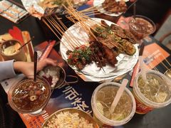 -何师烧烤Pro ·江湖川菜·小龙虾·精酿啤酒(太古里旗舰店)