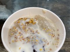 白雪黑糯米热冰粉-甜心闲生·手工冰粉
